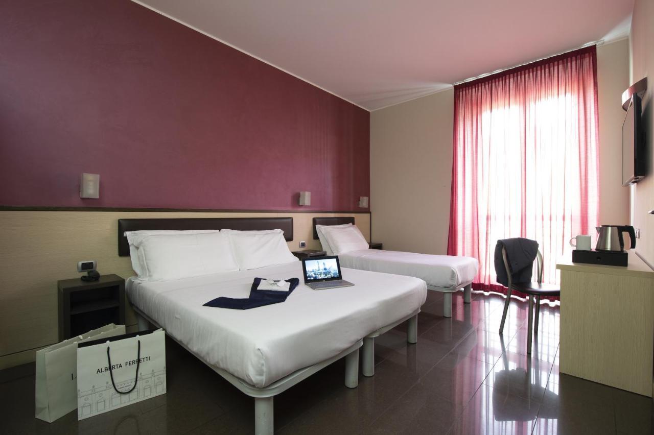 Hotel Five Milan Exterior photo