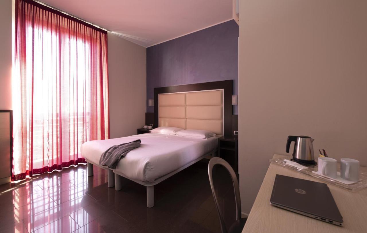 Hotel Five Milan Exterior photo