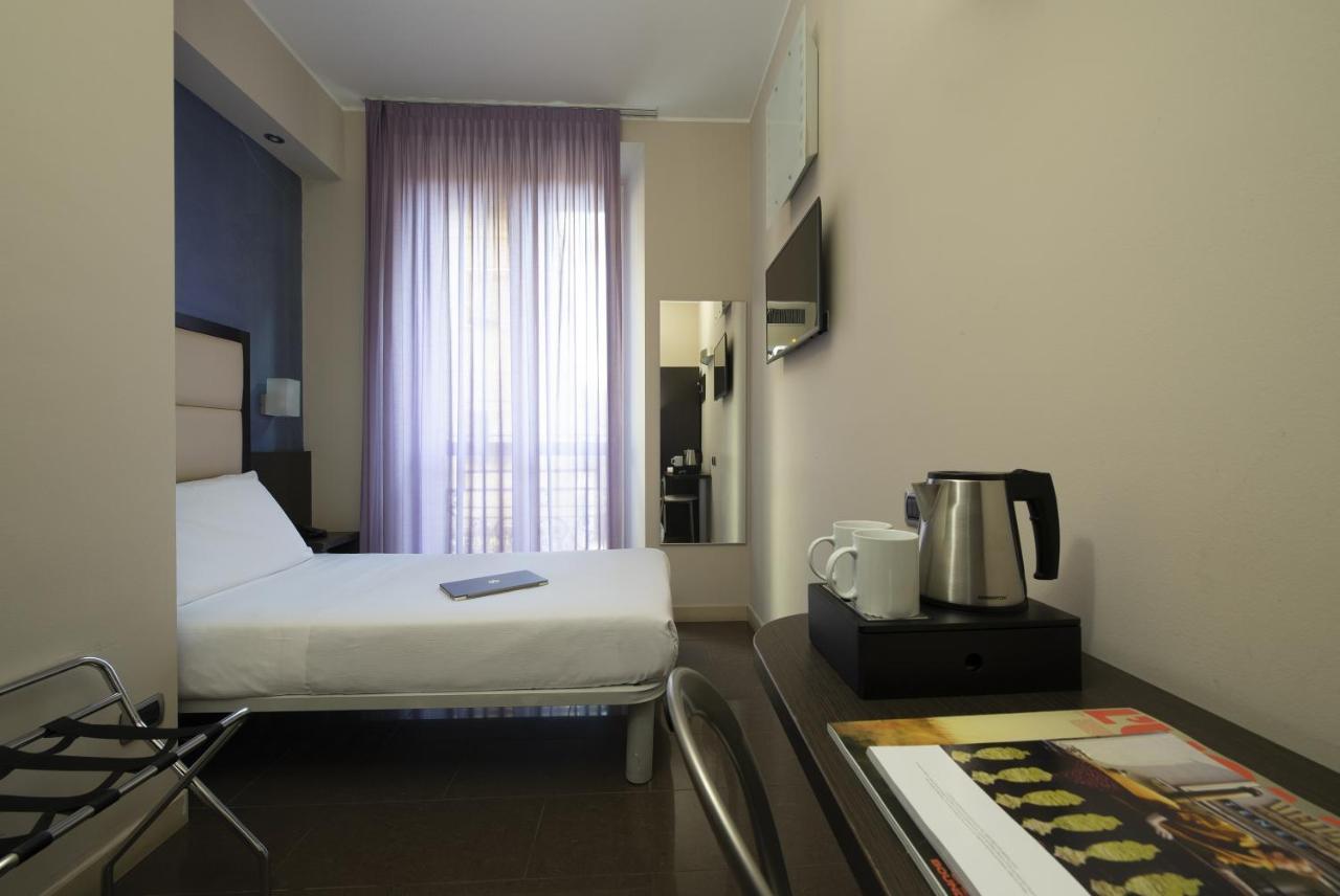 Hotel Five Milan Exterior photo