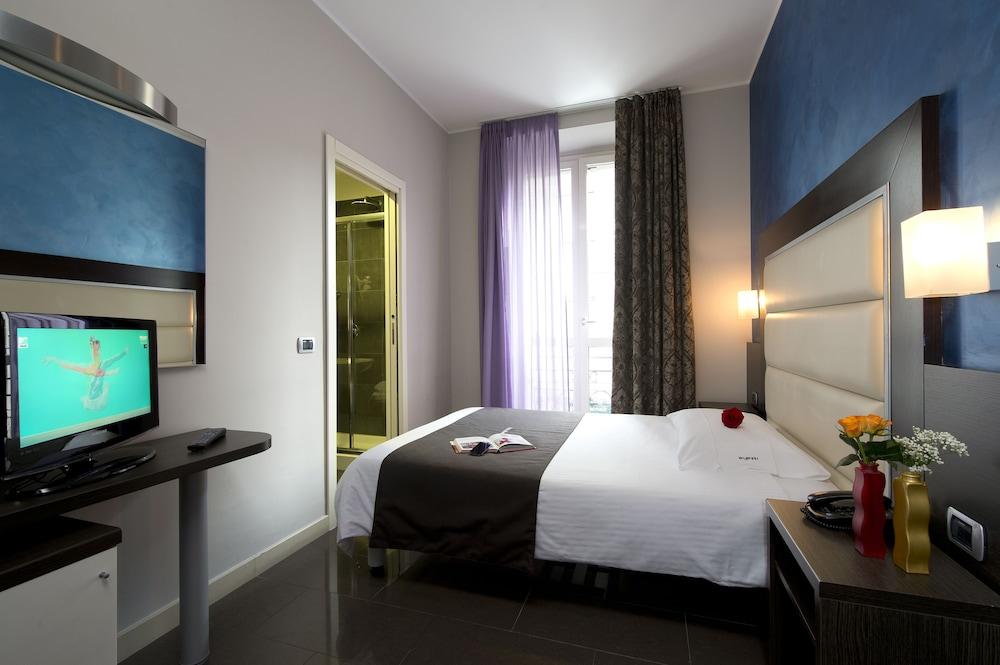 Hotel Five Milan Exterior photo
