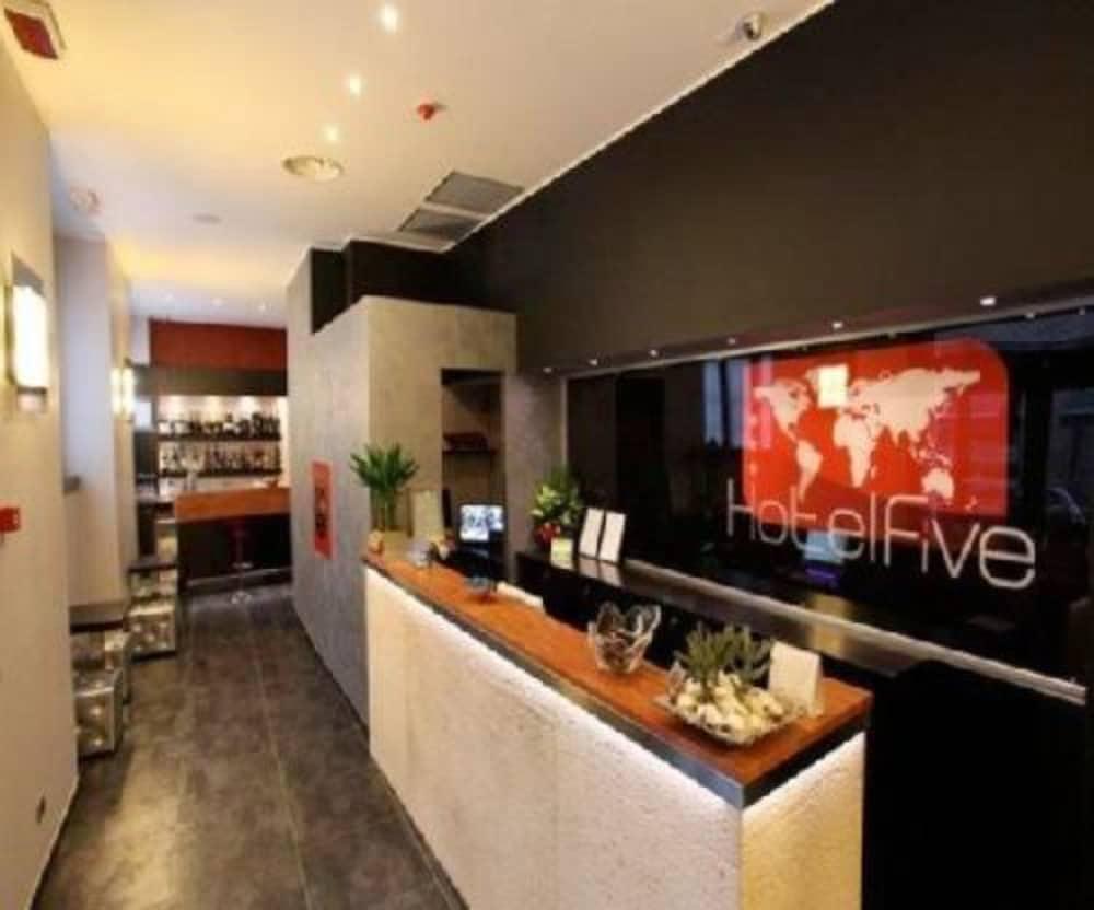 Hotel Five Milan Exterior photo